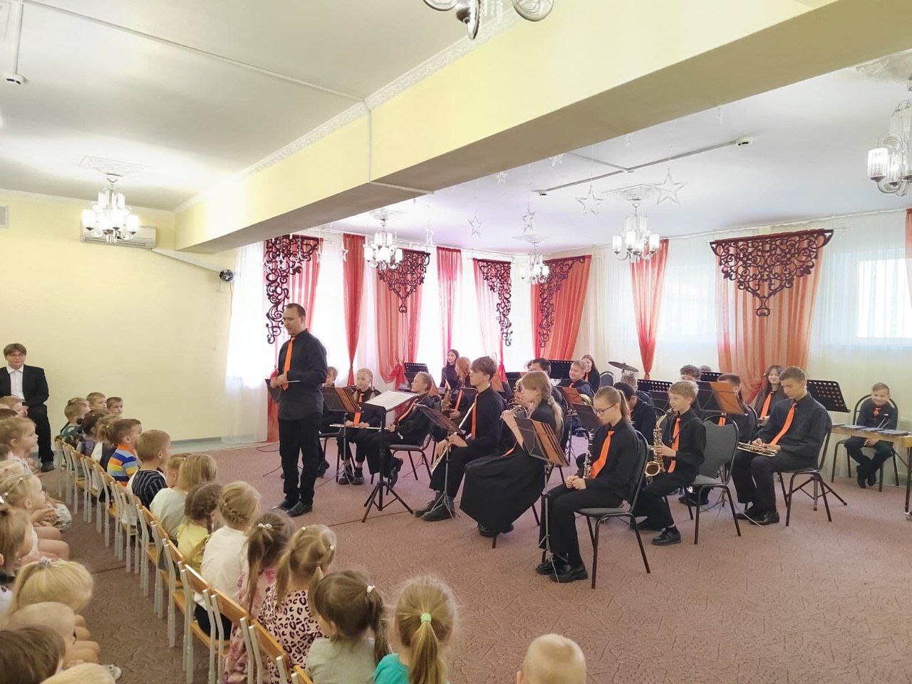 СОЗДАЕМ ТРАДИЦИИ - ВОСПИТЫВАЕМ МУЗЫКАНТОВ! СОЗДАЕМ ТРАДИЦИИ - ВОСПИТЫВАЕМ МУЗЫКАНТОВ!