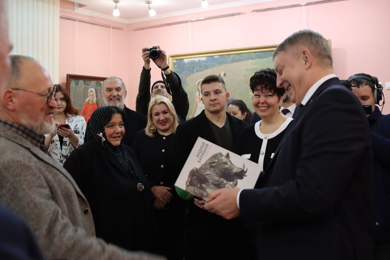 «Если мы своим искусством пробуждаем в людях добрые светлые чувства к своей Родине, к её людям, природе, выше награды нам не нужно» - выдающиеся художники Алексей Петрович и Сергей Петрович Ткачевы «Если мы своим искусством пробуждаем в людях добрые светлые чувства к своей Родине, к её людям, природе, выше награды нам не нужно» - выдающиеся художники Алексей Петрович и Сергей Петрович Ткачевы