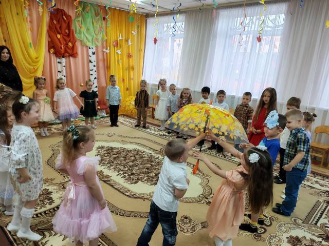29 октября 2025 года для воспитанников старшей группы в МБДОУ – детский сад №2 «Соловушка» прошел осенний праздник «Волшебные зонтики» 29 октября 2025 года для воспитанников старшей группы в МБДОУ – детский сад №2 «Соловушка» прошел осенний праздник «Волшебные зонтики»