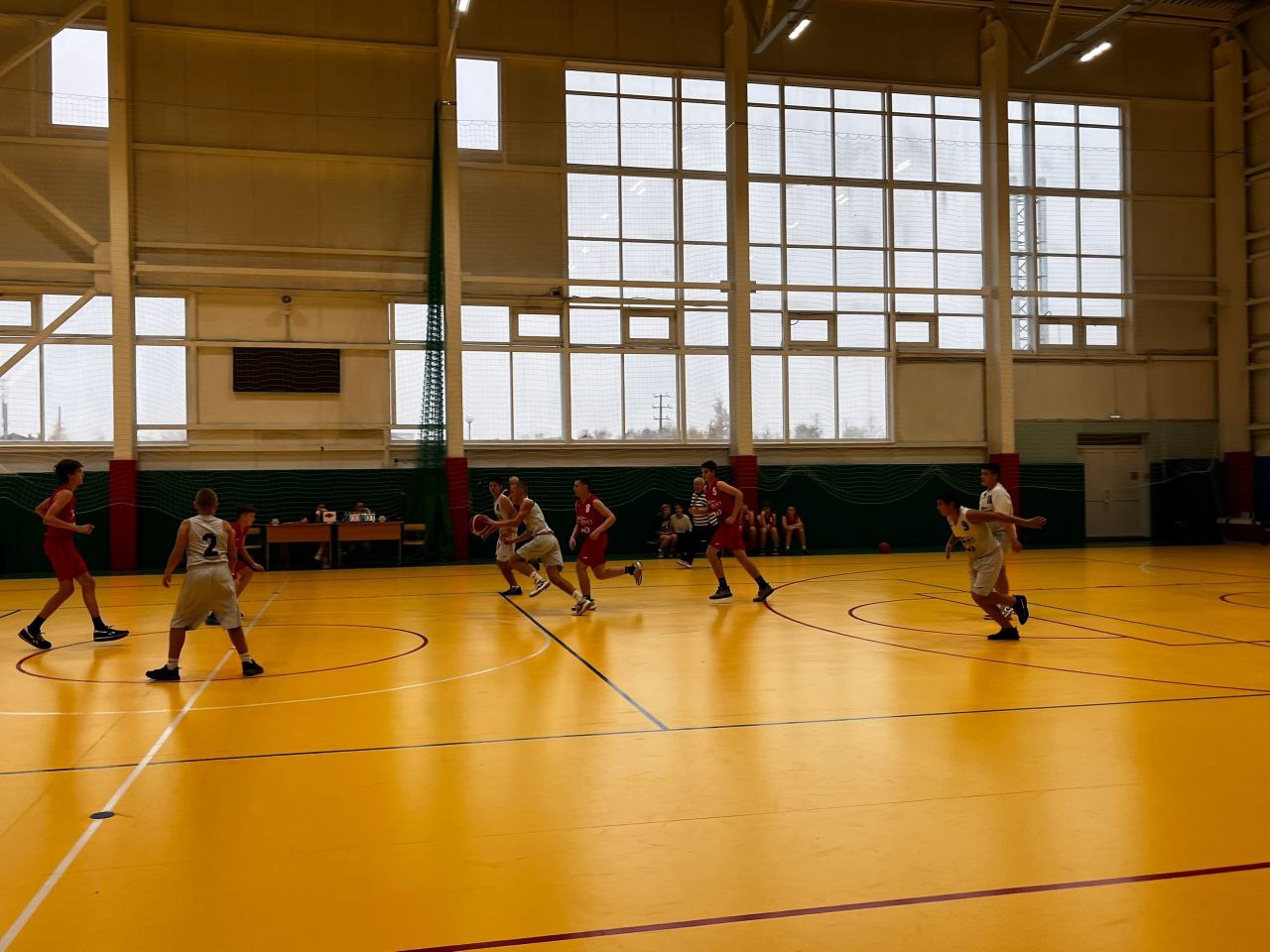 25 октября в стенах МАУ ФОК "Юность" прошли соревнования по баскетболу среди спортивных клубов школ Выгоничского района "ЛОКОБАСКЕТ-ШКОЛЬНАЯ ЛИГА ", посвященных памяти Героев СВО 25 октября в стенах МАУ ФОК "Юность" прошли соревнования по баскетболу среди спортивных клубов школ Выгоничского района "ЛОКОБАСКЕТ-ШКОЛЬНАЯ ЛИГА ", посвященных памяти Героев СВО