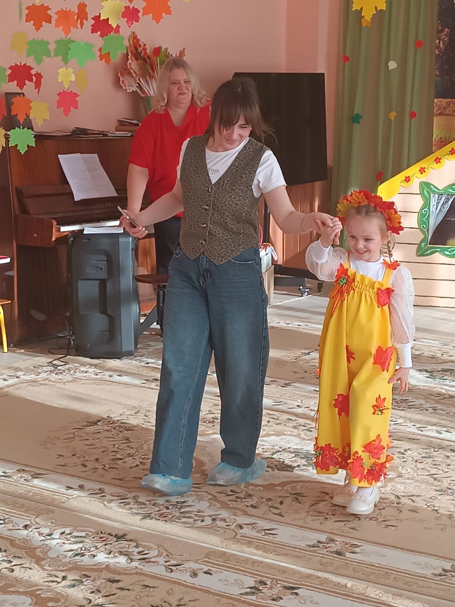 Праздники в детском саду - это всегда волшебство, а осень считается самым волшебным временем года Праздники в детском саду - это всегда волшебство, а осень считается самым волшебным временем года