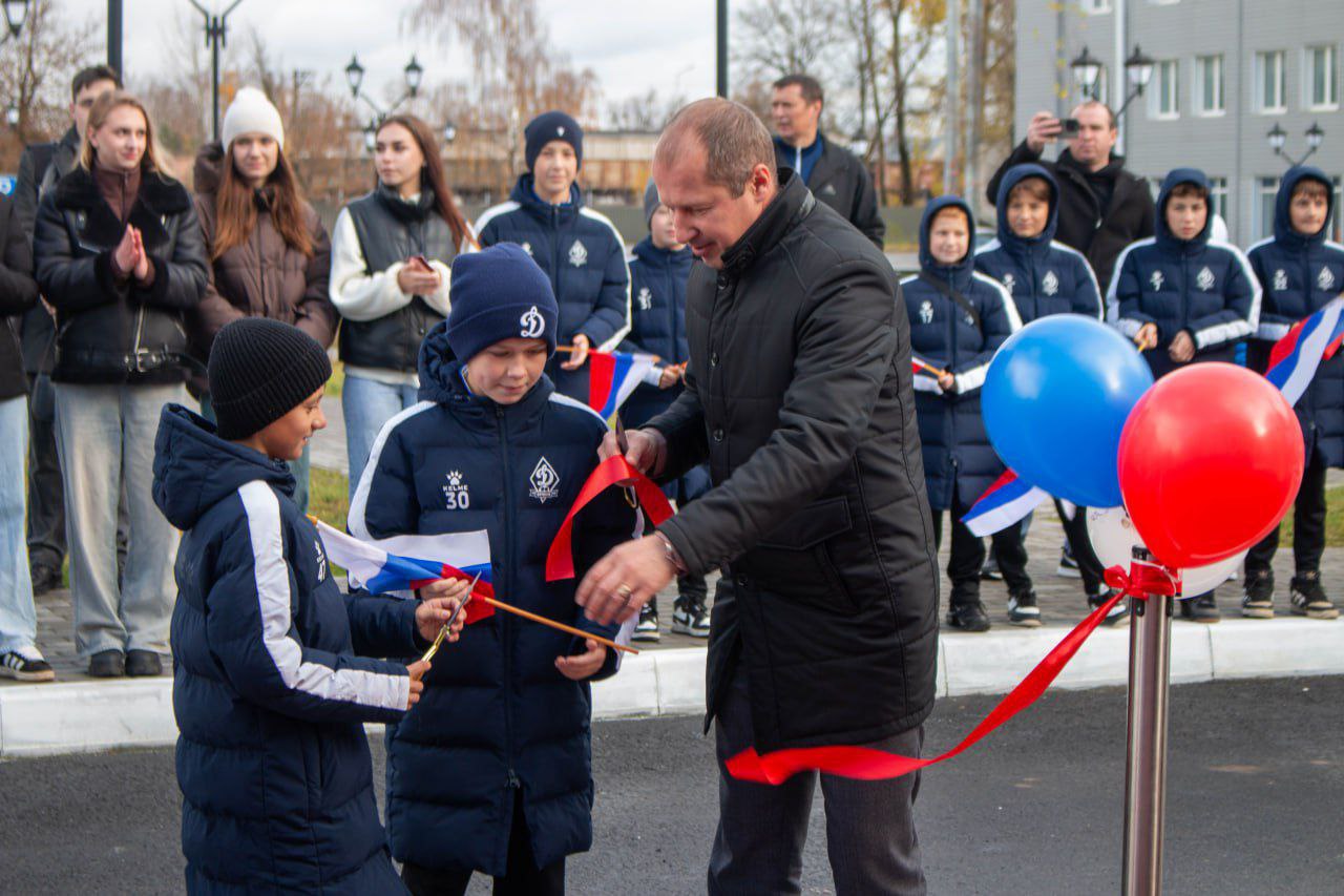 В Брянске появилась еще одна спортивная площадка проекта «Поколение «Спортмастер» В Брянске появилась еще одна спортивная площадка проекта «Поколение «Спортмастер»