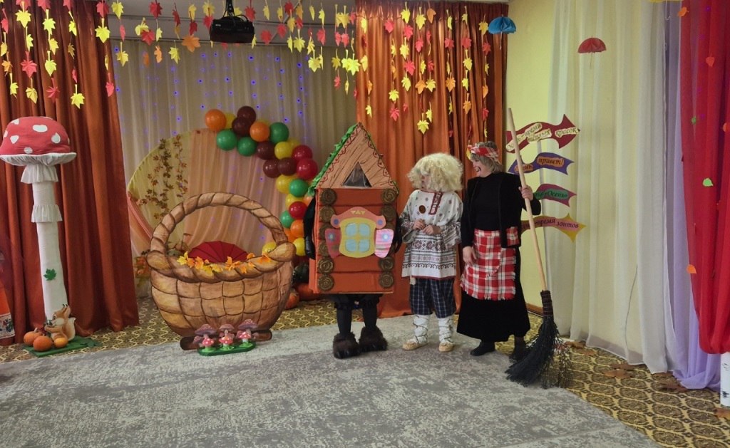 Каждую осень в нашем уютном детском саду №20 "Теремок" г.Клинцы проходят яркие и незабываемые праздники «Осени» Каждую осень в нашем уютном детском саду №20 "Теремок" г.Клинцы проходят яркие и незабываемые праздники «Осени»