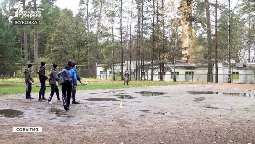 Более двухсот школьников со всей Брянской области выбрали провести осенние каникулы не дома, а в оздоровительном лагере «Деснянка»