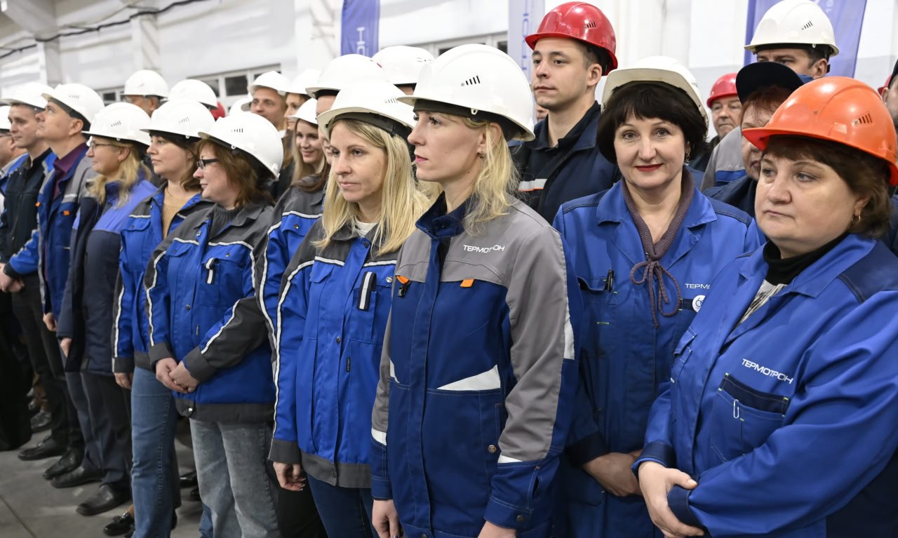 Александр Богомаз: Сегодня вместе с председателем комитета Государственной Думы по физической культуре и спорту Олегом Васильевичем Матыциным посетил ООО «Термотрон-завод» Александр Богомаз: Сегодня вместе с председателем комитета Государственной Думы по физической культуре и спорту Олегом Васильевичем Матыциным посетил ООО «Термотрон-завод»