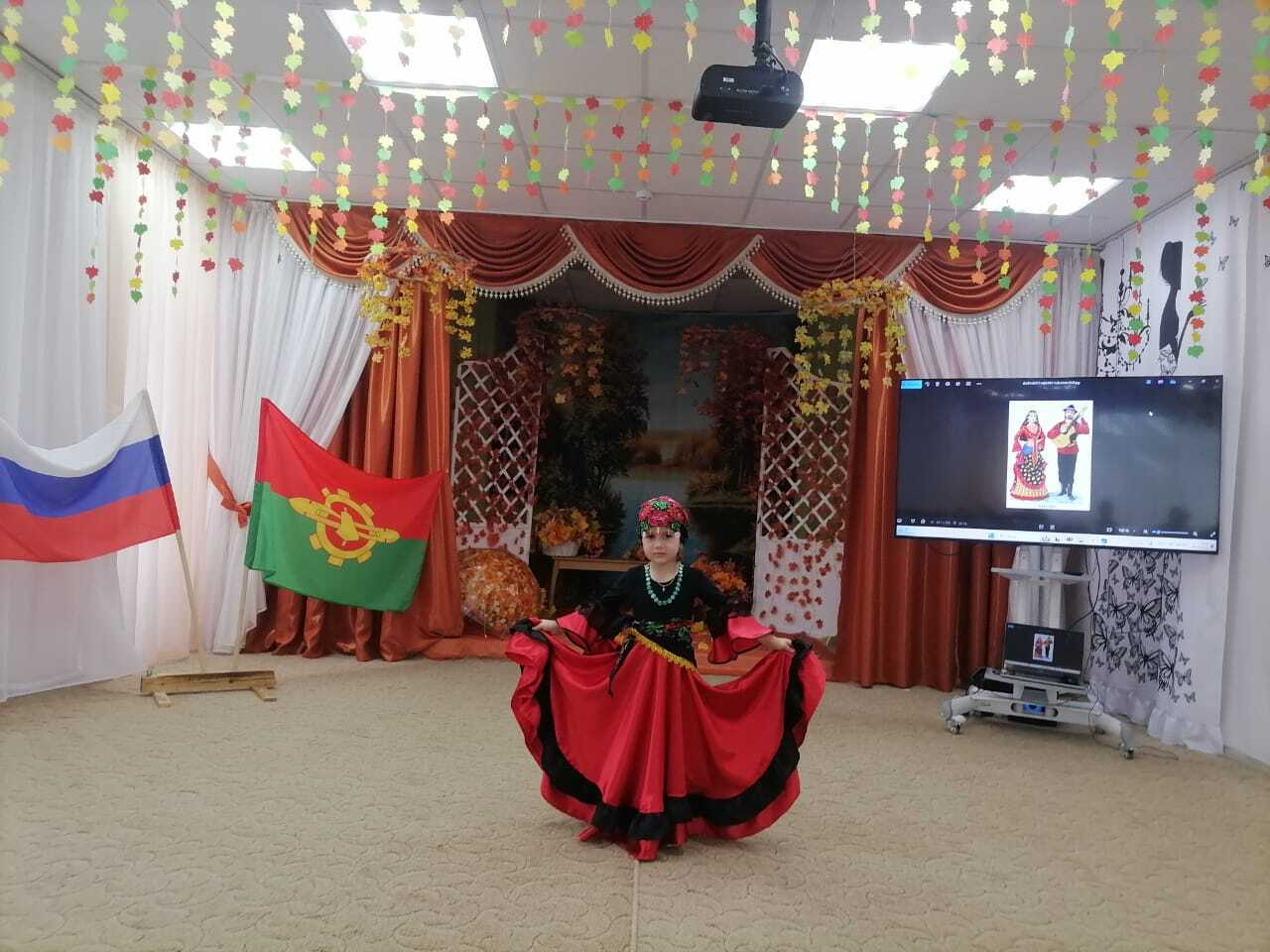 Фестиваль народных культур» к Дню народного единства прошел в МБДОУ №31 «Золотая рыбка» и стал ярким и запоминающимся событием Фестиваль народных культур» к Дню народного единства прошел в МБДОУ №31 «Золотая рыбка» и стал ярким и запоминающимся событием