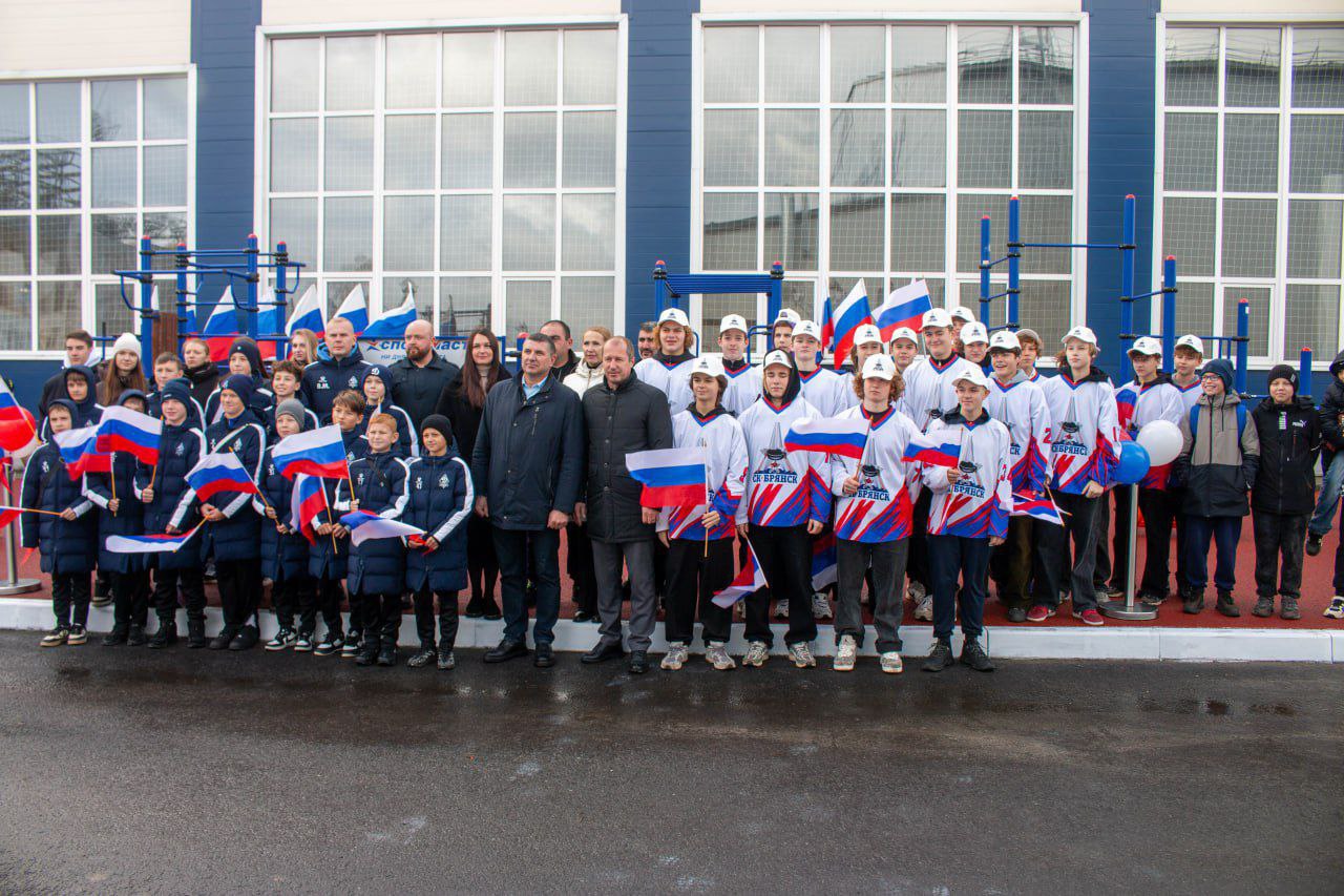 В Брянске появилась еще одна спортивная площадка проекта «Поколение «Спортмастер» В Брянске появилась еще одна спортивная площадка проекта «Поколение «Спортмастер»