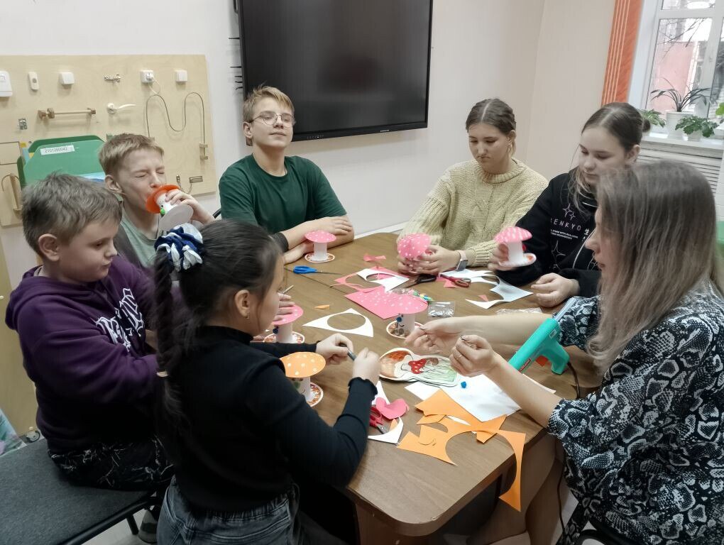 Лес – это сказочный мир, который полон загадок и тайн Лес – это сказочный мир, который полон загадок и тайн