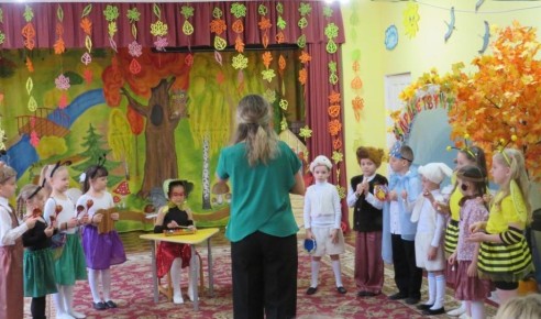  28  31  2025     17         ,   - 