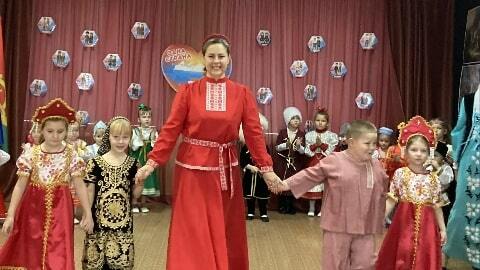 30. 10. 2025 года под девизом «Вместе мы — Россия», в МБДОУ – детский сад №22 «Солнышко», прошло яркое и масштабное событие посвящённое празднованию – «Дня народного единства» 30. 10. 2025 года под девизом «Вместе мы — Россия», в МБДОУ – детский сад №22 «Солнышко», прошло яркое и масштабное событие посвящённое празднованию – «Дня народного единства»