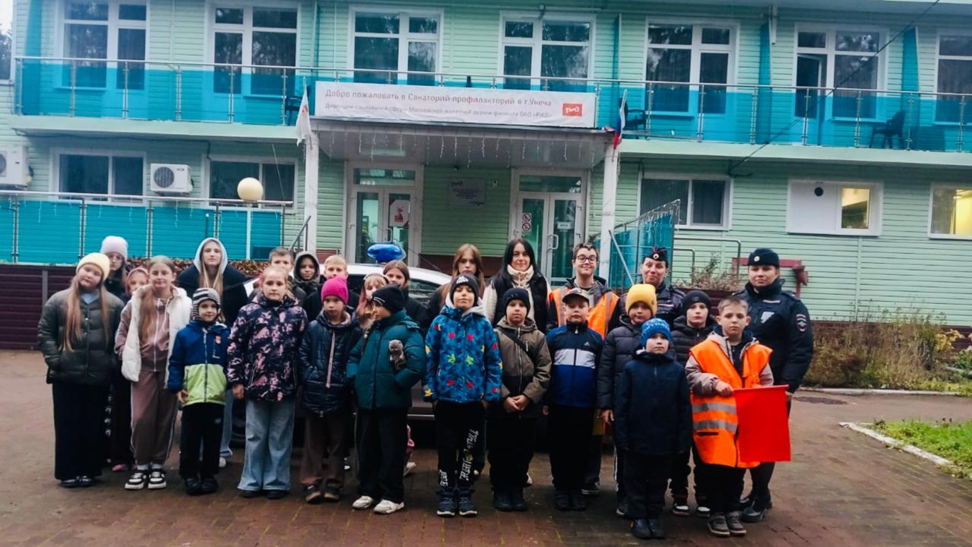 Полиция Унечи проводит акцию "Безопасные каникулы"