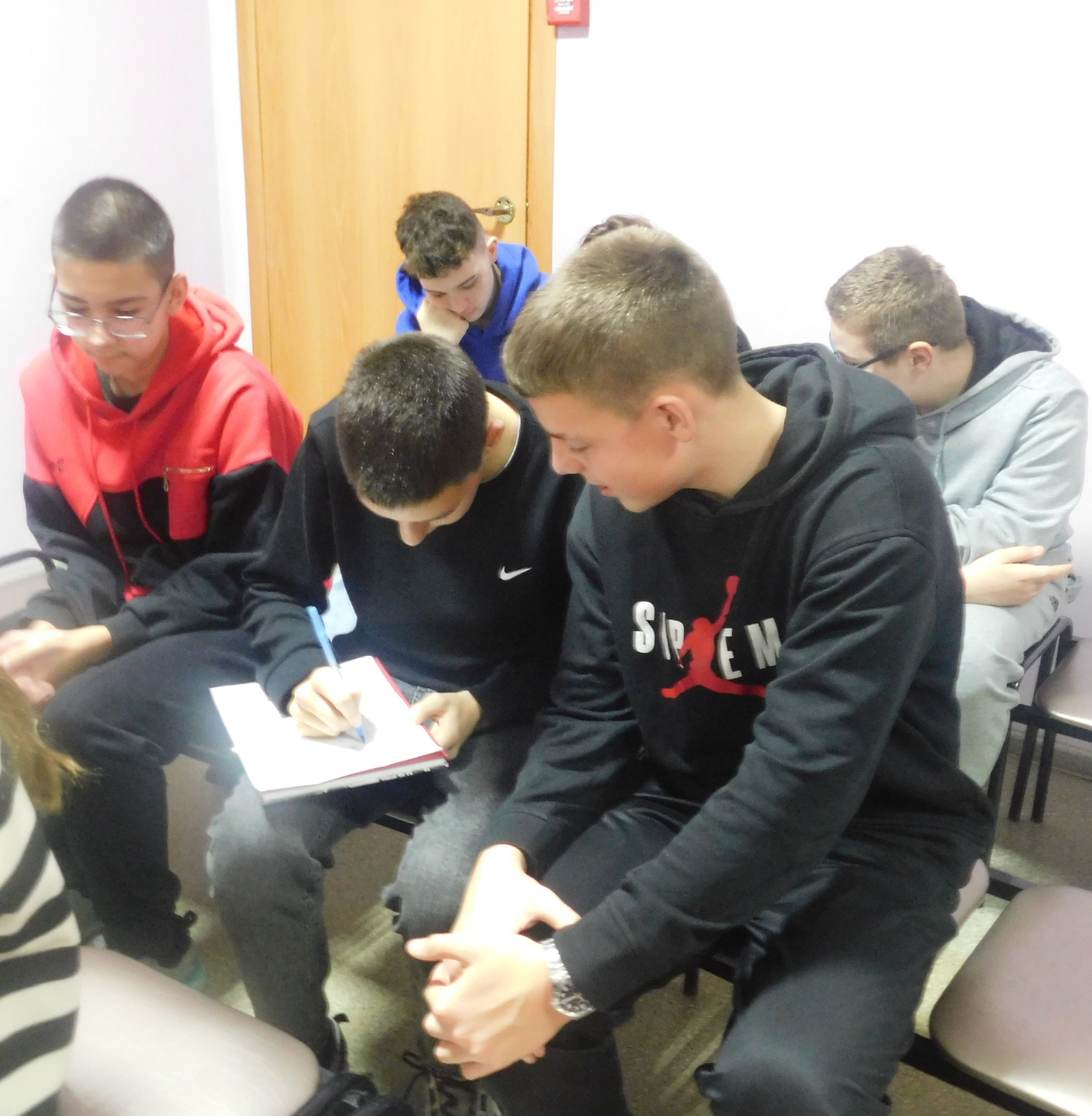 День народного единства — общенациональный праздник, объединяющий все народы России День народного единства — общенациональный праздник, объединяющий все народы России