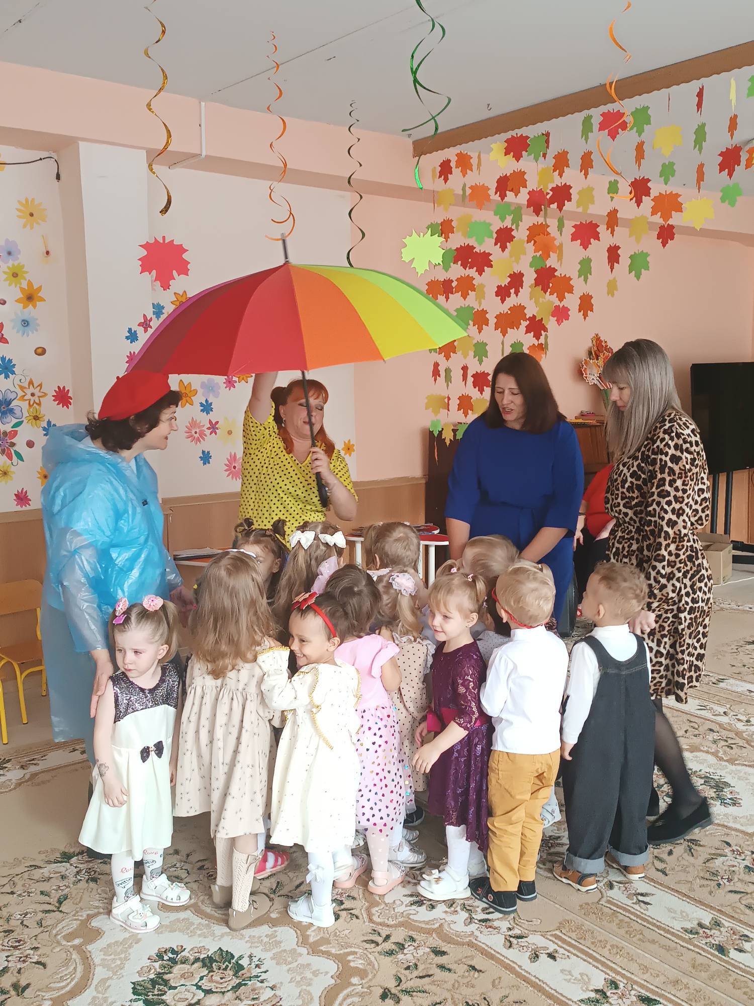 Праздники в детском саду - это всегда волшебство, а осень считается самым волшебным временем года Праздники в детском саду - это всегда волшебство, а осень считается самым волшебным временем года