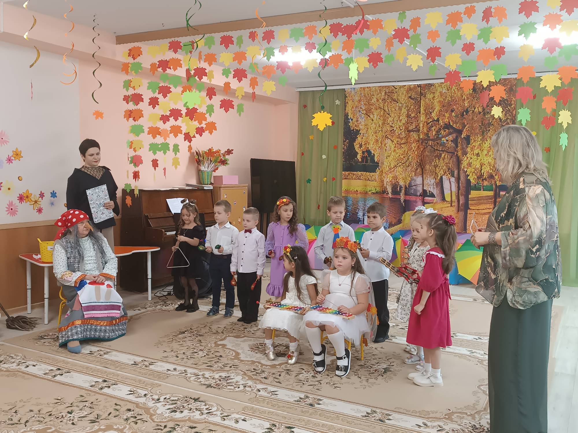 Праздники в детском саду - это всегда волшебство, а осень считается самым волшебным временем года Праздники в детском саду - это всегда волшебство, а осень считается самым волшебным временем года