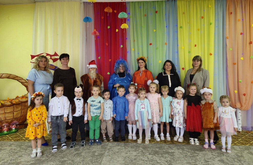 Каждую осень в нашем уютном детском саду №20 "Теремок" г.Клинцы проходят яркие и незабываемые праздники «Осени» Каждую осень в нашем уютном детском саду №20 "Теремок" г.Клинцы проходят яркие и незабываемые праздники «Осени»