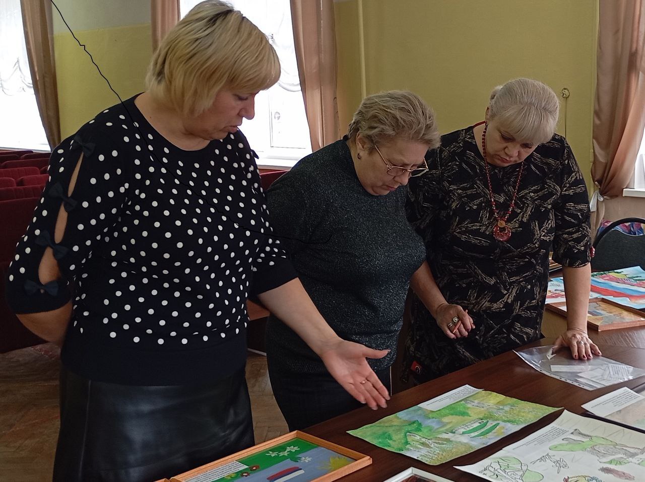 Прошёл муниципальный конкурс рисунков «Мы дружбой своей сильны», посвященный празднованию Дня народного единства Прошёл муниципальный конкурс рисунков «Мы дружбой своей сильны», посвященный празднованию Дня народного единства