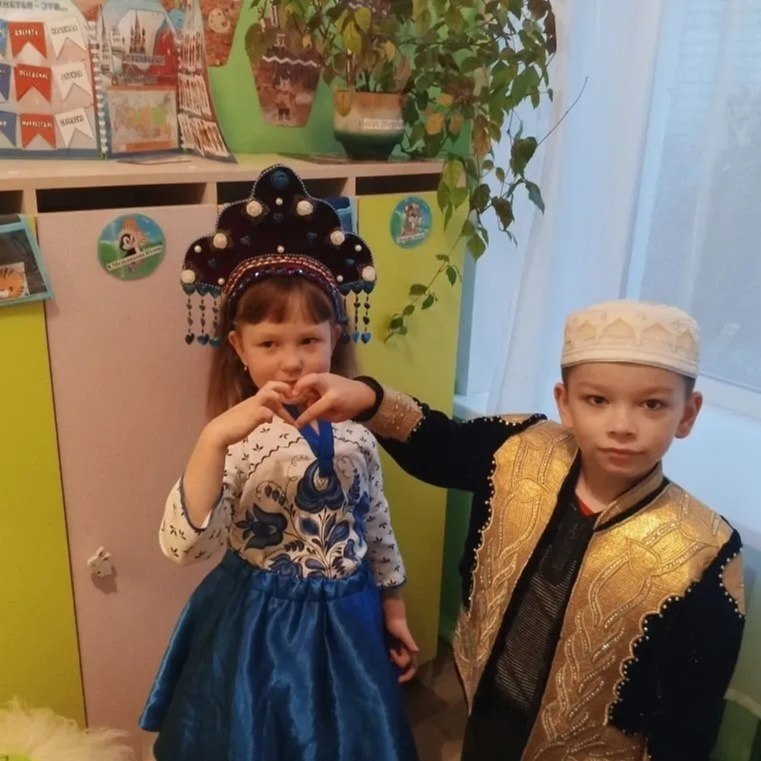 В преддверии Дня народного единства в МБДОУ - детский сад №24 «Яблонька» проходят праздничные мероприятия В преддверии Дня народного единства в МБДОУ - детский сад №24 «Яблонька» проходят праздничные мероприятия