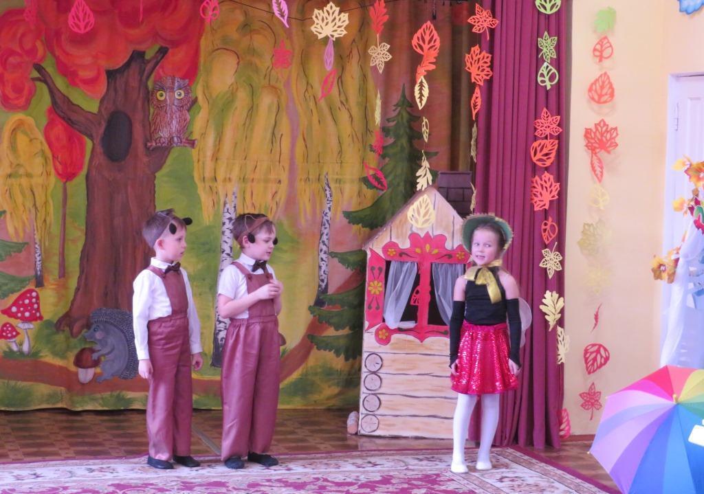 С 28 по 31 октября 2025 года в МБДОУ № 17 «Светлячок» прошла череда самых настоящих осенних праздников – добрых, весёлых и по-настоящему волшебных С 28 по 31 октября 2025 года в МБДОУ № 17 «Светлячок» прошла череда самых настоящих осенних праздников – добрых, весёлых и по-настоящему волшебных