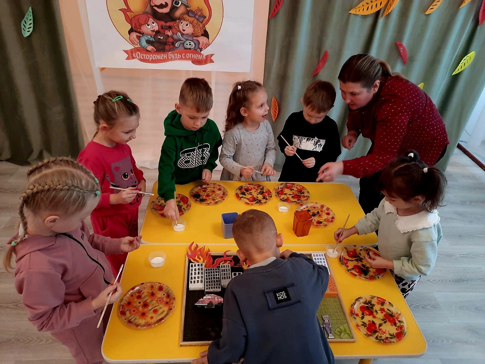 Если вдруг увидишь огонь или дым, звони по телефону 101 Если вдруг увидишь огонь или дым, звони по телефону 101