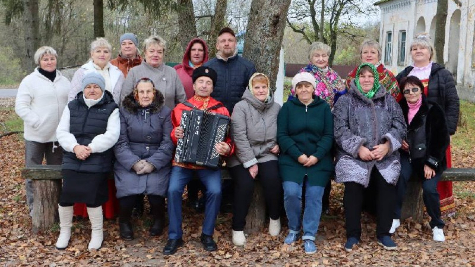 Автоклуб Стародубского района привез праздник русской песни в отдаленные села