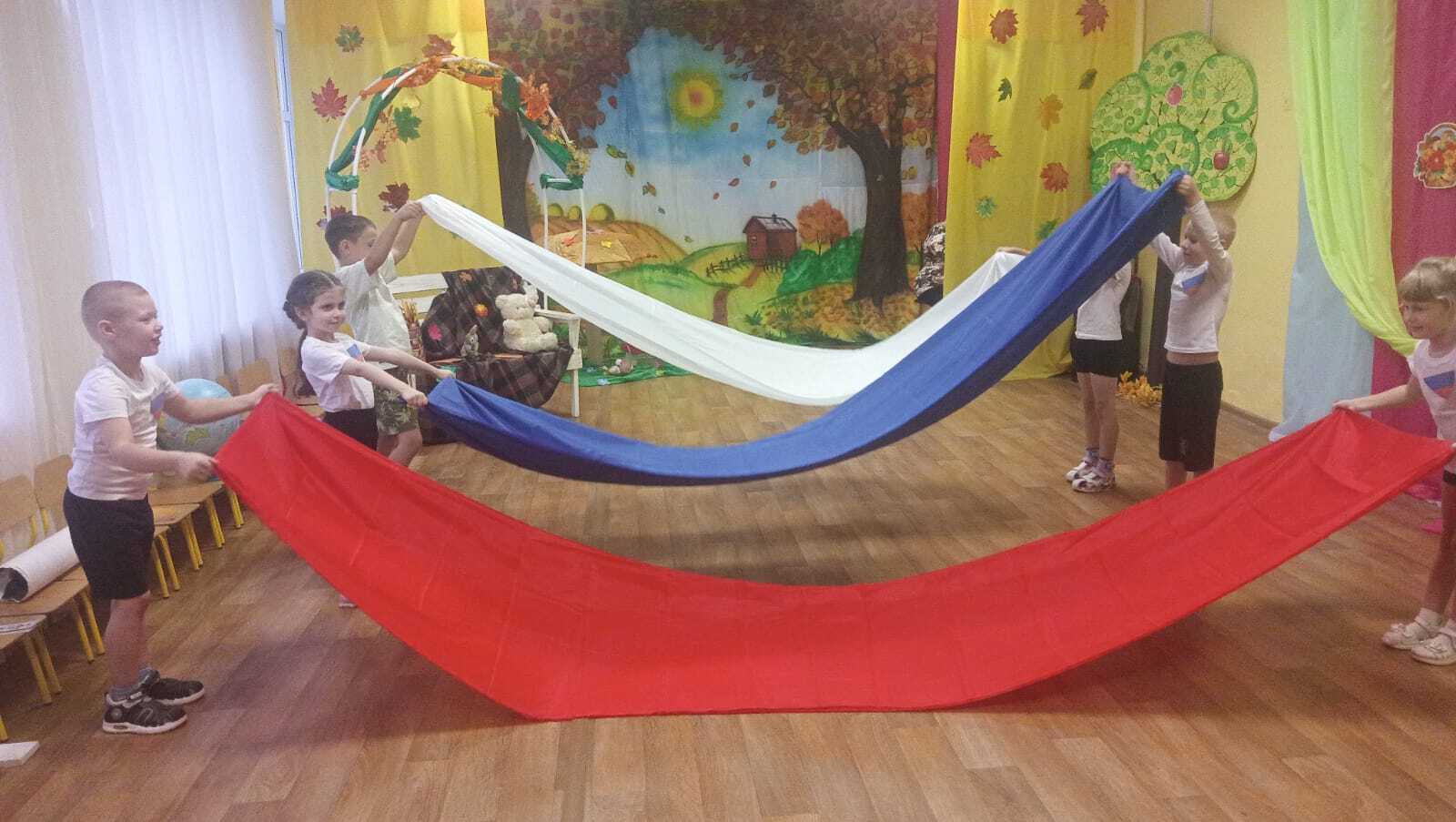 4 ноября в России отмечается праздник - День народного единства 4 ноября в России отмечается праздник - День народного единства