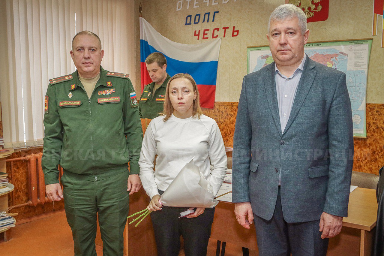 Семьям павших героев вручили ордена Мужества Семьям павших героев вручили ордена Мужества