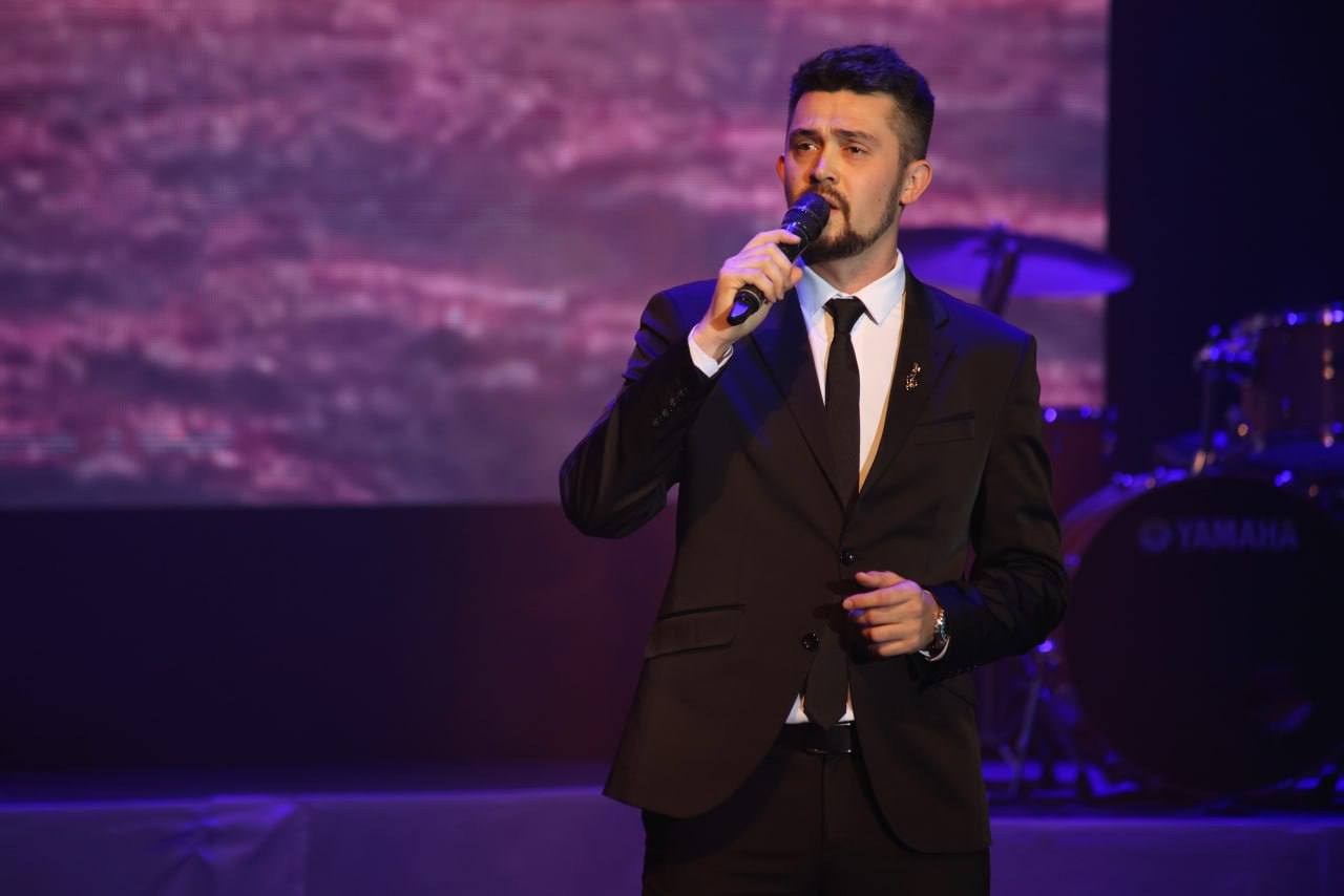 3 ноября в 18.00 в к/з «Дружба» Брянская областная филармония представит программу «Романс — вчера, сегодня, завтра…» 3 ноября в 18.00 в к/з «Дружба» Брянская областная филармония представит программу «Романс — вчера, сегодня, завтра…»