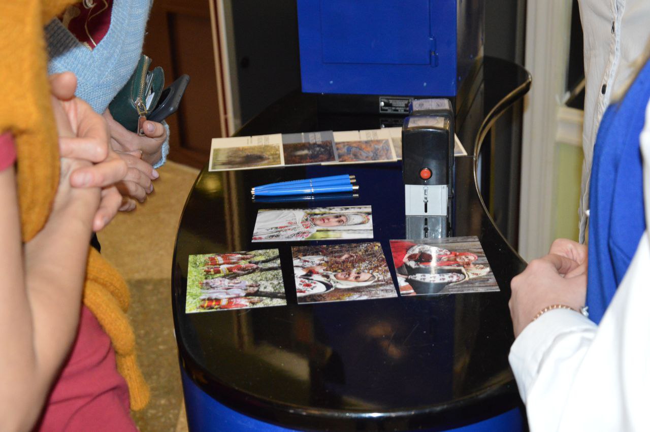 3 ноября, в рамках Всероссийской акции «Ночь искусств», во Дворце культуры БМЗ Брянского областного методического центра «Народное творчество» состоялось торжественное мероприятие, посвященное Дню народного единства 3 ноября, в рамках Всероссийской акции «Ночь искусств», во Дворце культуры БМЗ Брянского областного методического центра «Народное творчество» состоялось торжественное мероприятие, посвященное Дню народного единства