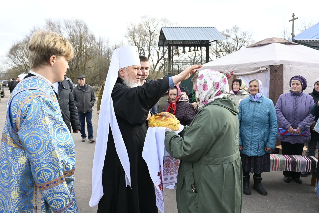 Александр Богомаз: Сегодня знаменательное событие, важный этап в возрождении святыни — освящение купола и креста храма в честь Покрова Пресвятой Богородицы Александр Богомаз: Сегодня знаменательное событие, важный этап в возрождении святыни — освящение купола и креста храма в честь Покрова Пресвятой Богородицы