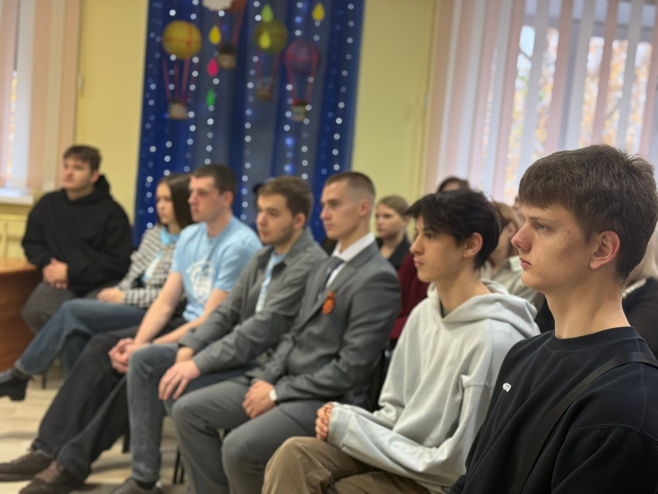 В Брянске в преддверии Дня народного единства для волонтеров провели образовательный форум В Брянске в преддверии Дня народного единства для волонтеров провели образовательный форум