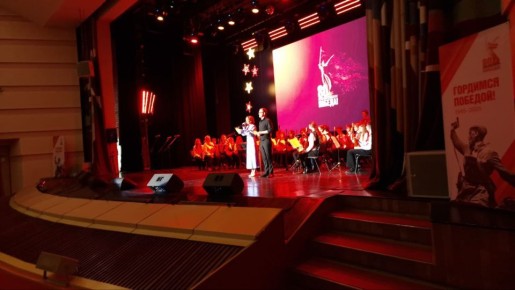       &quot; ,  ,  &quot;,  80- ,            . . . 