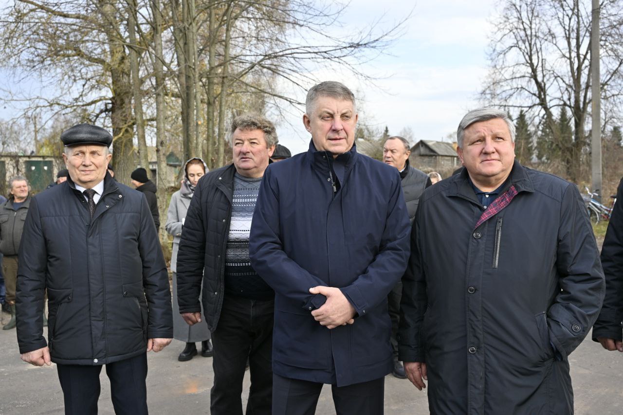 Александр Богомаз: Сегодня знаменательное событие, важный этап в возрождении святыни — освящение купола и креста храма в честь Покрова Пресвятой Богородицы Александр Богомаз: Сегодня знаменательное событие, важный этап в возрождении святыни — освящение купола и креста храма в честь Покрова Пресвятой Богородицы