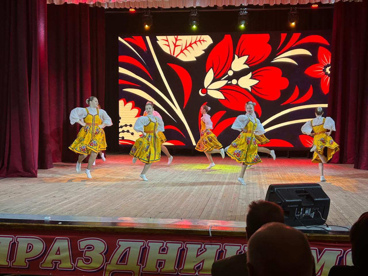 Сергей Лавокин: День народного единства ознаменовался в нашем районе масштабным торжественным мероприятием "От воинской славы - к единству народа" Сергей Лавокин: День народного единства ознаменовался в нашем районе масштабным торжественным мероприятием "От воинской славы - к единству народа"