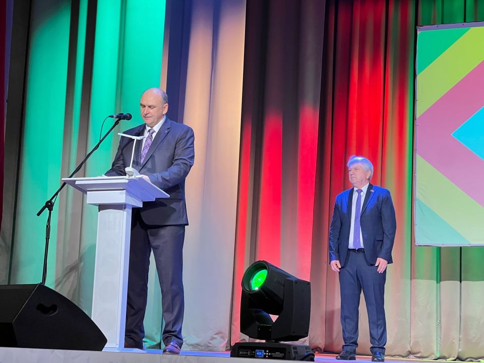 Ежегодно 4 ноября Российская Федерация отмечает молодой, но значимый праздник – День народного единства Ежегодно 4 ноября Российская Федерация отмечает молодой, но значимый праздник – День народного единства