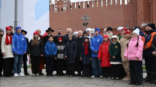 Брянская школьница приняла участие в торжественных мероприятиях на Красной площади