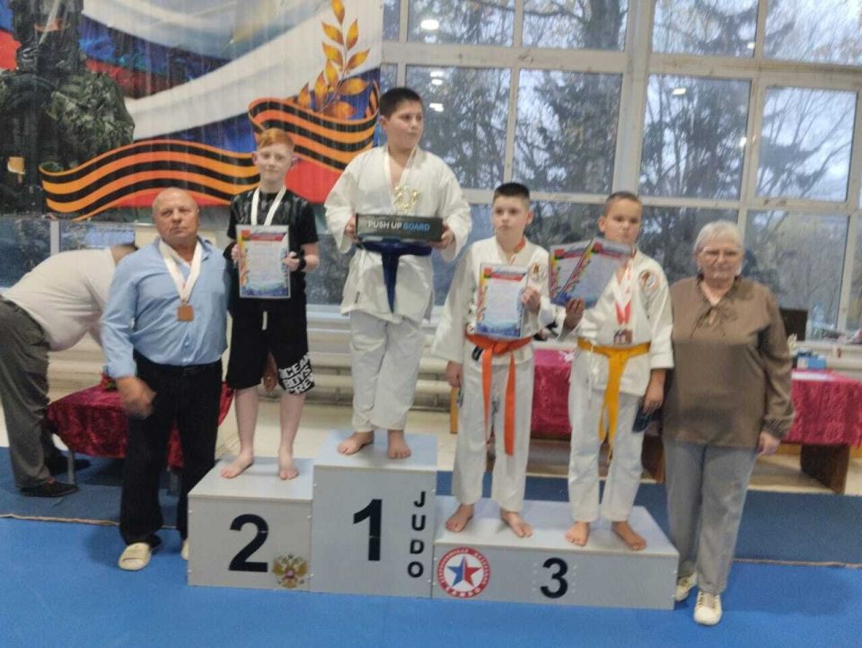 1           (  Ѩ, ),   ,  ,        ...