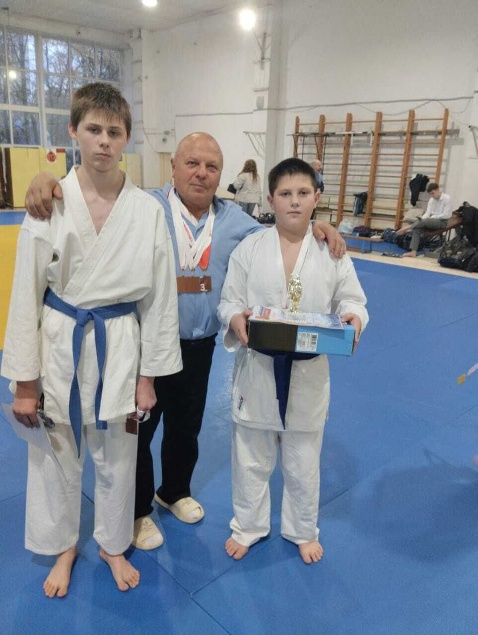 1 ноября прошло открытое первенство города Брянска по восточному боевому единоборству (дисциплина – СЁТОКАН, КОБУДО), посвященное памяти войнов, участников СВО, погибших при выполнении воинского долга Дмитрия Кузнецова и... 1 ноября прошло открытое первенство города Брянска по восточному боевому единоборству (дисциплина – СЁТОКАН, КОБУДО), посвященное памяти войнов, участников СВО, погибших при выполнении воинского долга Дмитрия Кузнецова и...