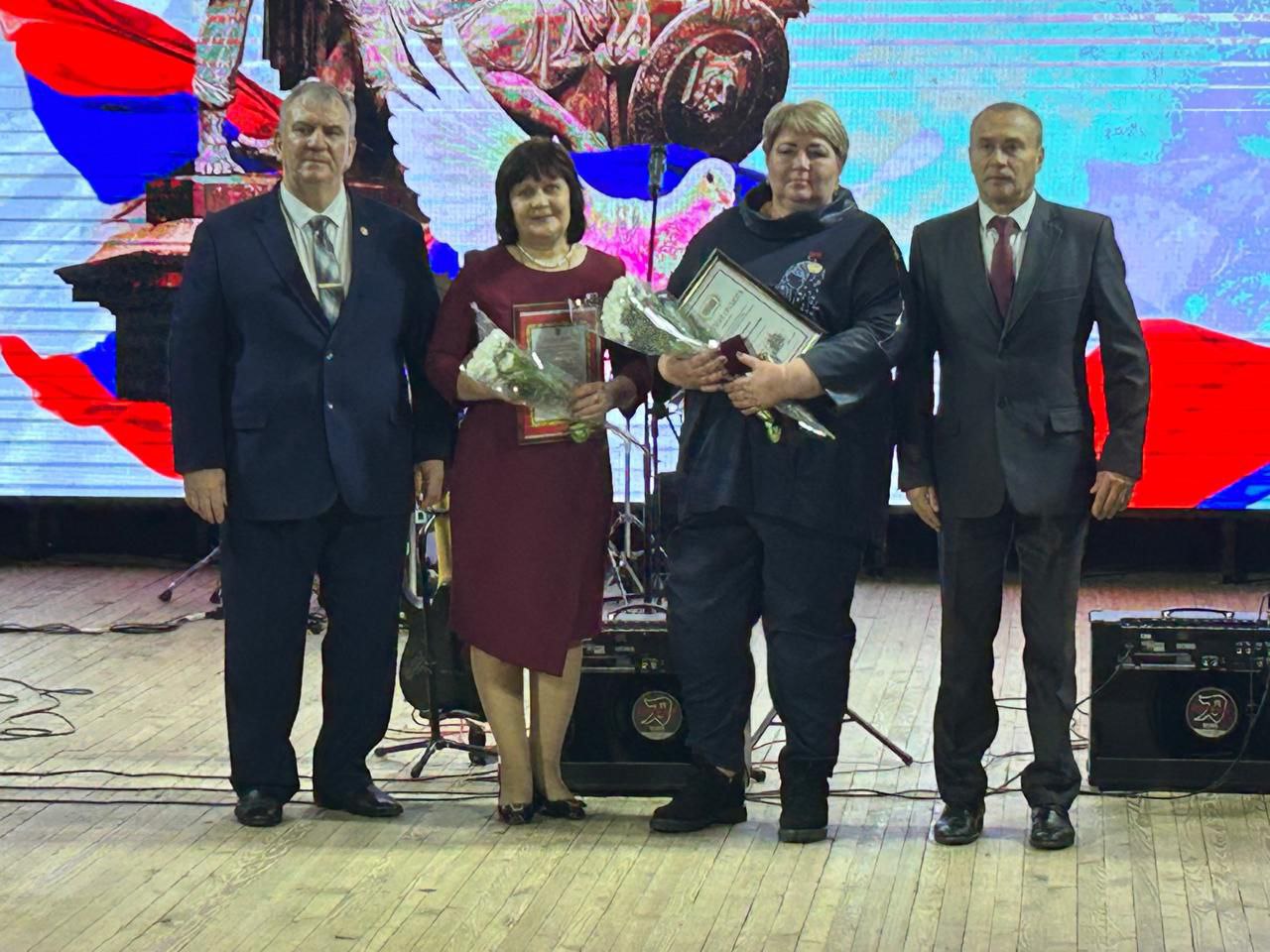 Сергей Лавокин: День народного единства ознаменовался в нашем районе масштабным торжественным мероприятием "От воинской славы - к единству народа" Сергей Лавокин: День народного единства ознаменовался в нашем районе масштабным торжественным мероприятием "От воинской славы - к единству народа"