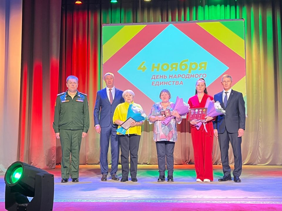 Ежегодно 4 ноября Российская Федерация отмечает молодой, но значимый праздник – День народного единства Ежегодно 4 ноября Российская Федерация отмечает молодой, но значимый праздник – День народного единства