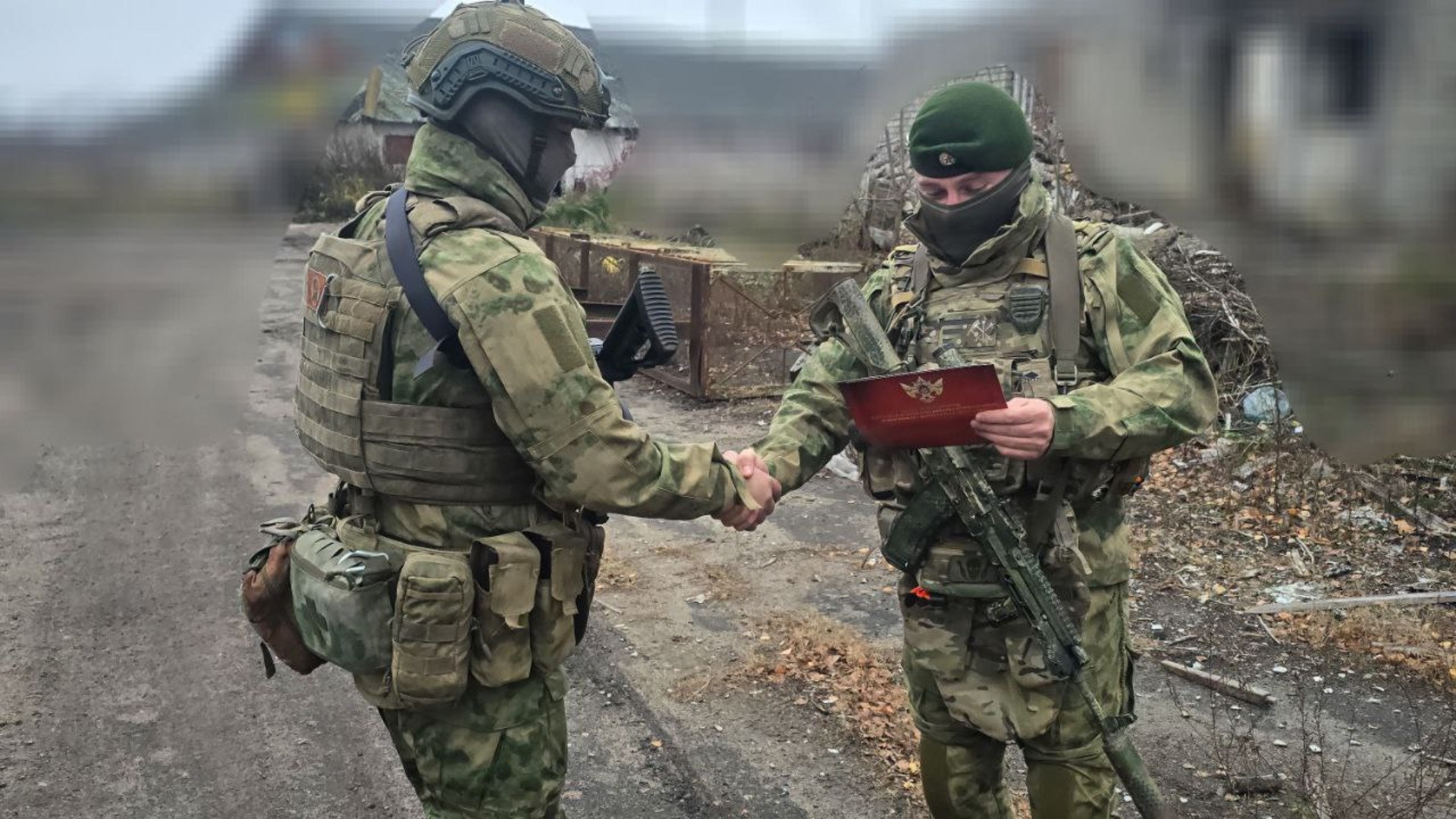 Разведчиков Росгвардии в Брянской области поздравили с профессиональным праздником