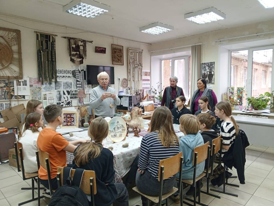 4 ноября вся Россия отмечает День народного единства 4 ноября вся Россия отмечает День народного единства