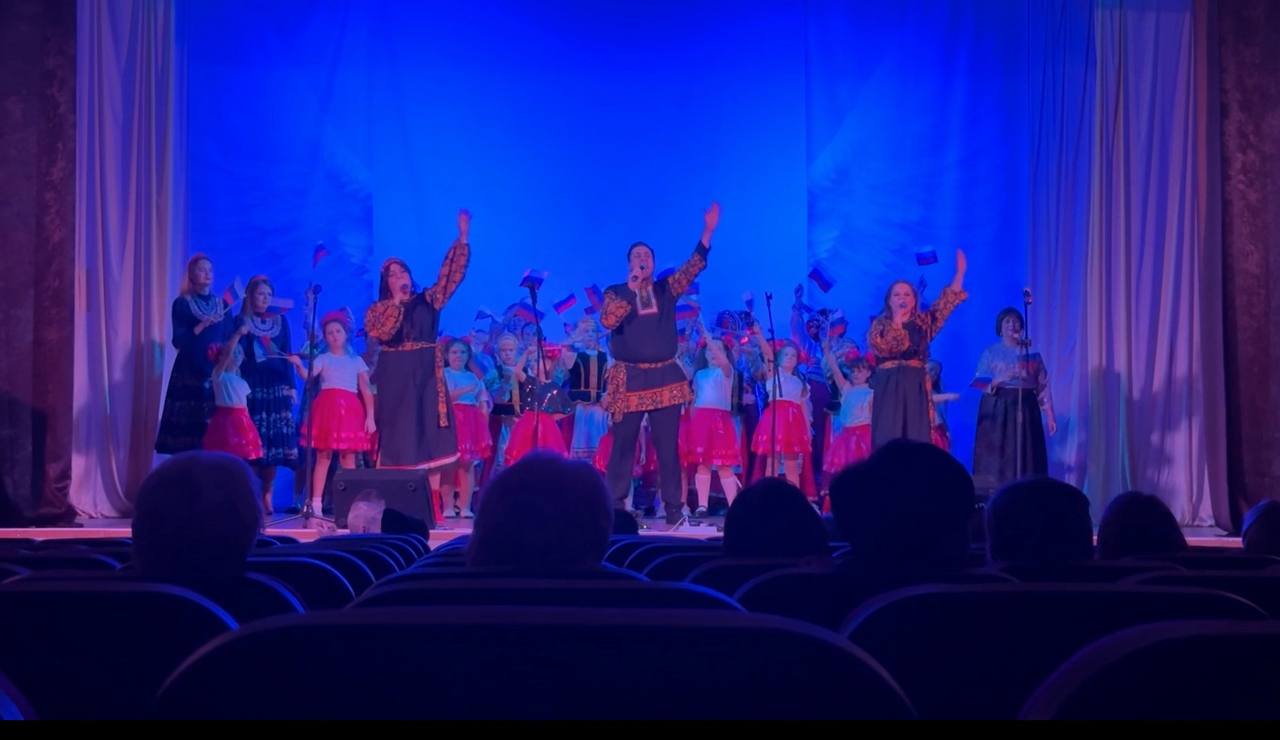 3 ноября в доме культуры рабочего посёлка РадицаКрыловка в рамках Всероссийской акции «Ночь искусств» прошли Фолквечёрки 3 ноября в доме культуры рабочего посёлка РадицаКрыловка в рамках Всероссийской акции «Ночь искусств» прошли Фолквечёрки