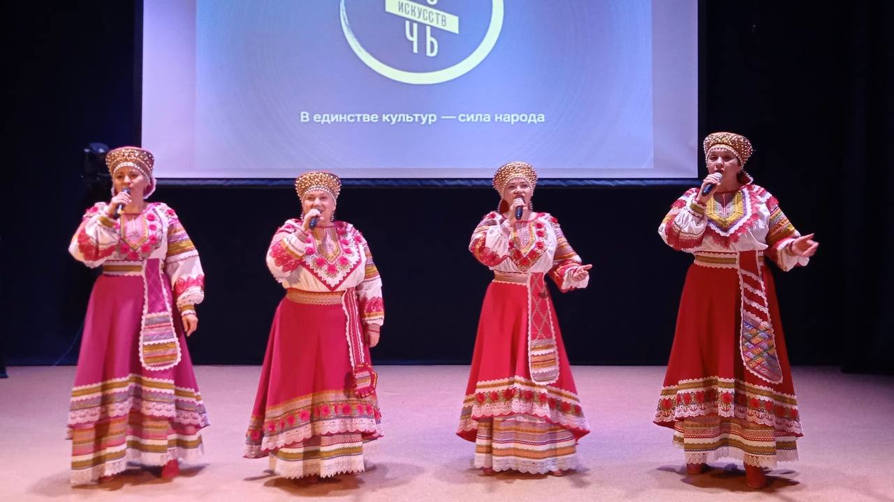 3 ноября в ДК Володарского района прошла традиционная ежегодная акция «Ночь искусств» 3 ноября в ДК Володарского района прошла традиционная ежегодная акция «Ночь искусств»