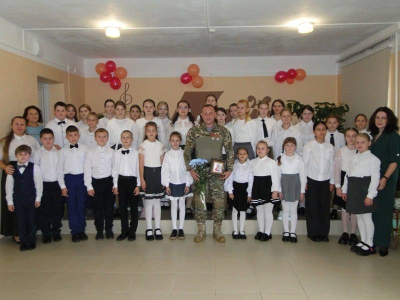 ДЕТСКИЕ ШКОЛЫ ИСКУССТВ ПРИНЯЛИ УЧАСТИЕ В АКЦИИ «В ЕДИНСТВЕ НАРОДА – СИЛА РОССИИ» ДЕТСКИЕ ШКОЛЫ ИСКУССТВ ПРИНЯЛИ УЧАСТИЕ В АКЦИИ «В ЕДИНСТВЕ НАРОДА – СИЛА РОССИИ»