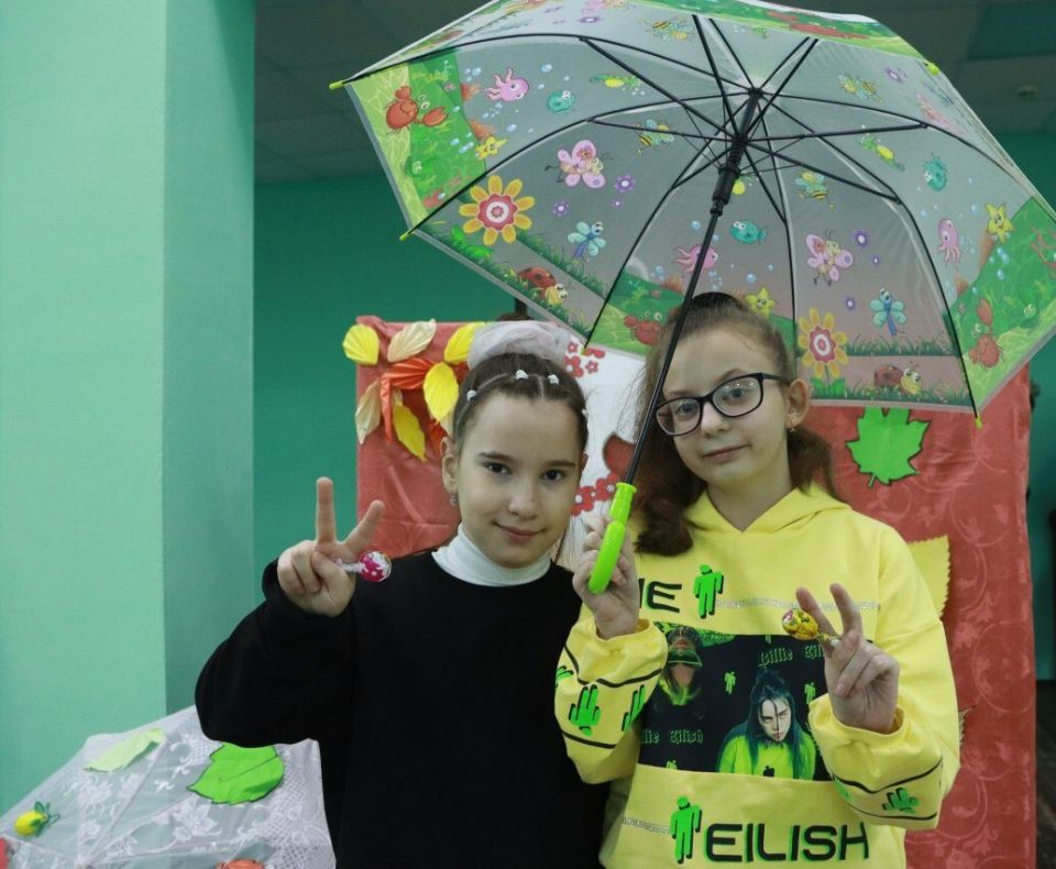 В уютном зале Навлинского районного дома культуры прошло увлекательное игровое мероприятие для ребят отделения дневного пребывания и реабилитации комплексного центра