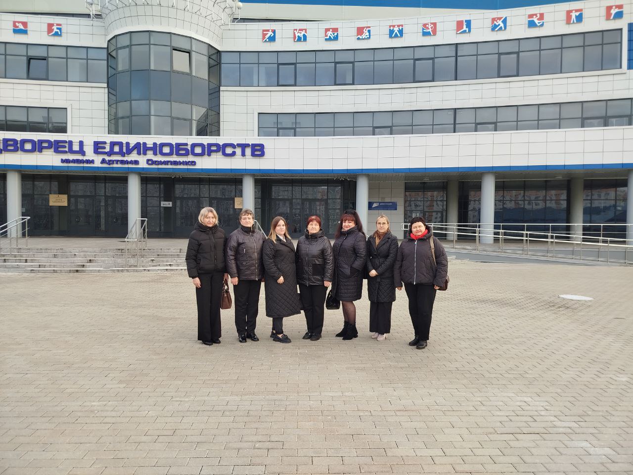 Команда волонтеров из Гордеевского района приняла участие в масштабном мероприятии в сфере добровольчества - межмуниципальный форум «У доброты нет возраста!», который состоялся 6 ноября в юбилейный, пятый раз на площадке... Команда волонтеров из Гордеевского района приняла участие в масштабном мероприятии в сфере добровольчества - межмуниципальный форум «У доброты нет возраста!», который состоялся 6 ноября в юбилейный, пятый раз на площадке...