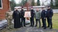 Брянским росгвардейцам передали священную реликвию