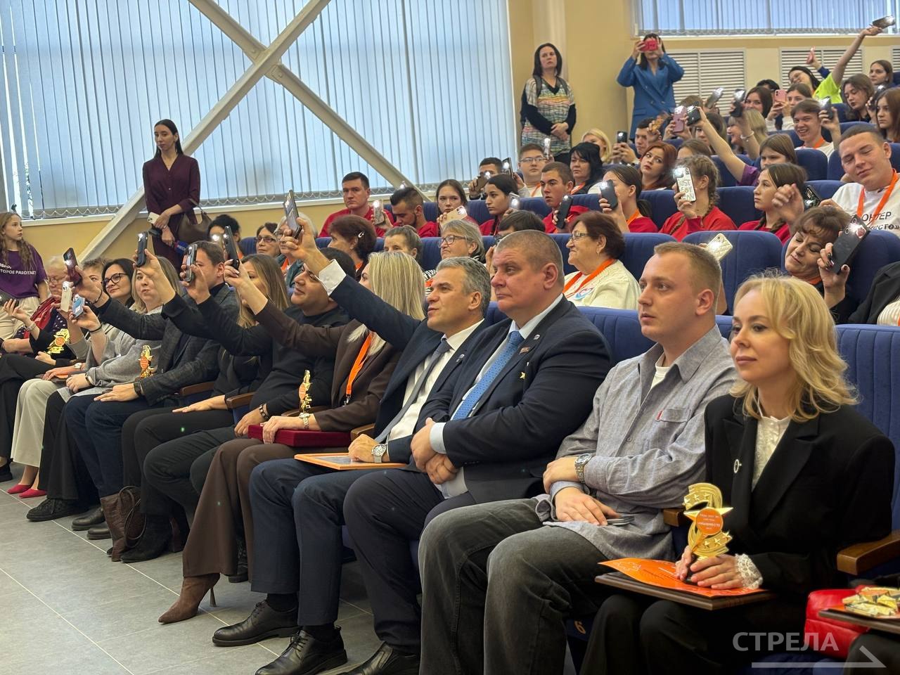 Брянск сегодня, 6 ноября, принимает масштабное мероприятие в сфере добровольчества - межмуниципальный форум «У доброты нет возраста!», который проводится в юбилейный, пятый раз Брянск сегодня, 6 ноября, принимает масштабное мероприятие в сфере добровольчества - межмуниципальный форум «У доброты нет возраста!», который проводится в юбилейный, пятый раз