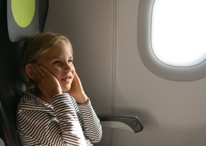 Как облегчить заложенность ушей во время полетов: проверенные советы
