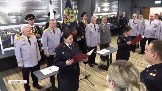 Необходимо свято соблюдать Конституцию Российской Федерации и федеральные законы